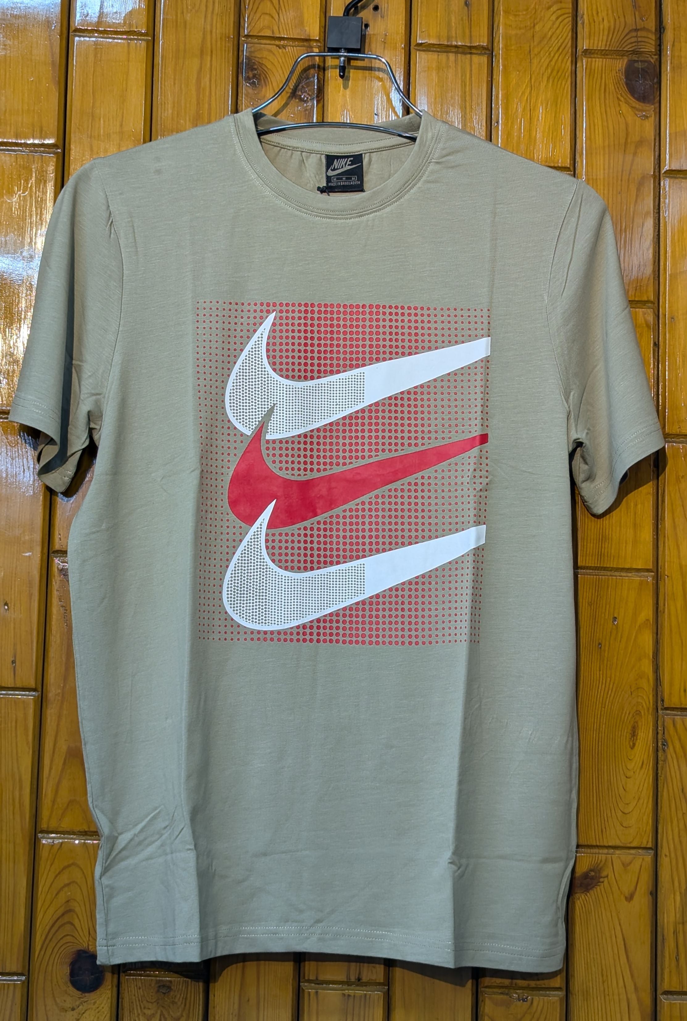 Nike T-shirt