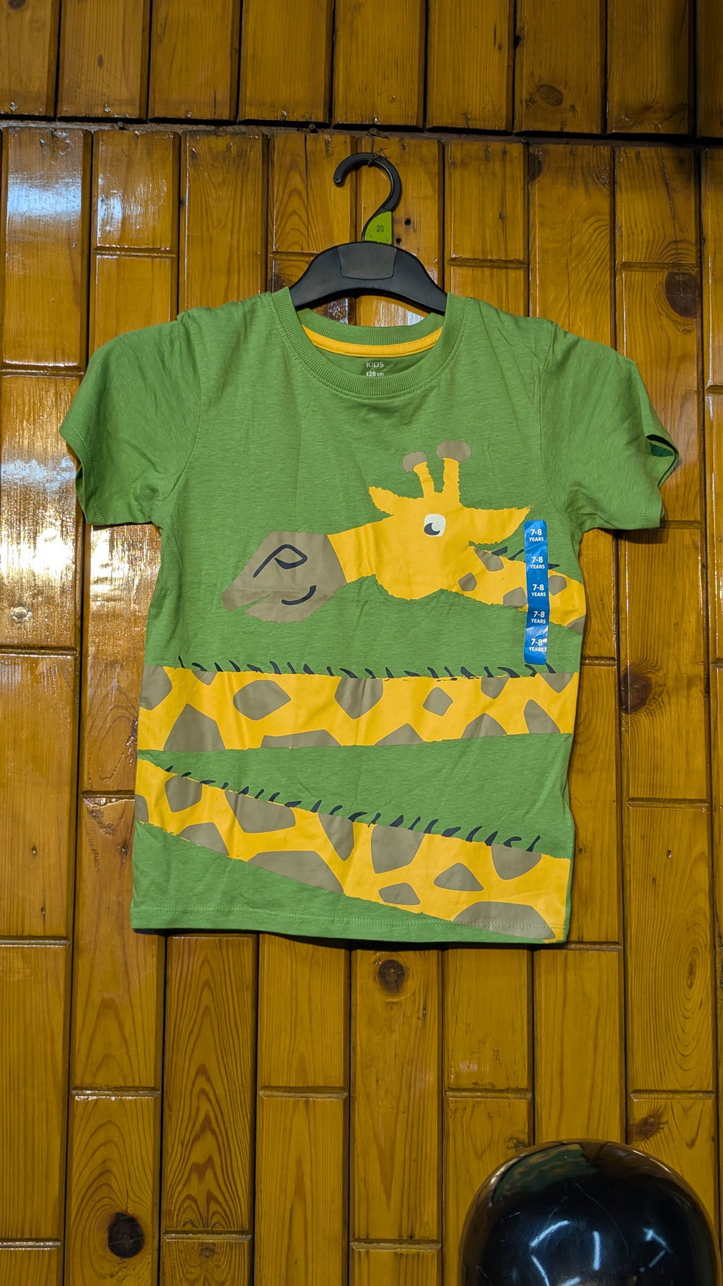 👕🔥 𝐂𝐡𝐢𝐥𝐝 𝐓-𝐒𝐡𝐢𝐫𝐭 – Stylish & Comfortable